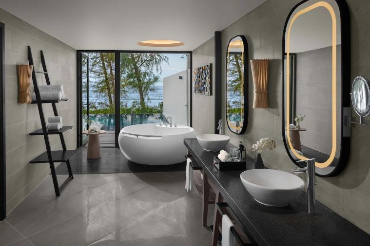 CROWNE PLAZA PHU QUOC STARBAY 